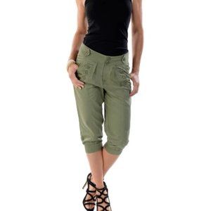 Schwiing Capri Pants